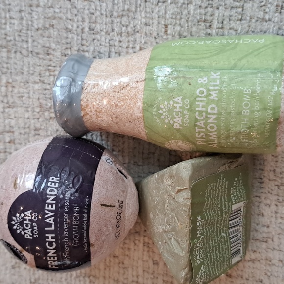 PACHA SOAP Assorted Froth Bombs & Mask (3) NEW - Picture 2 of 15